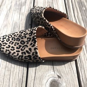 Leopard print Lucky Brand slip ons 🐾